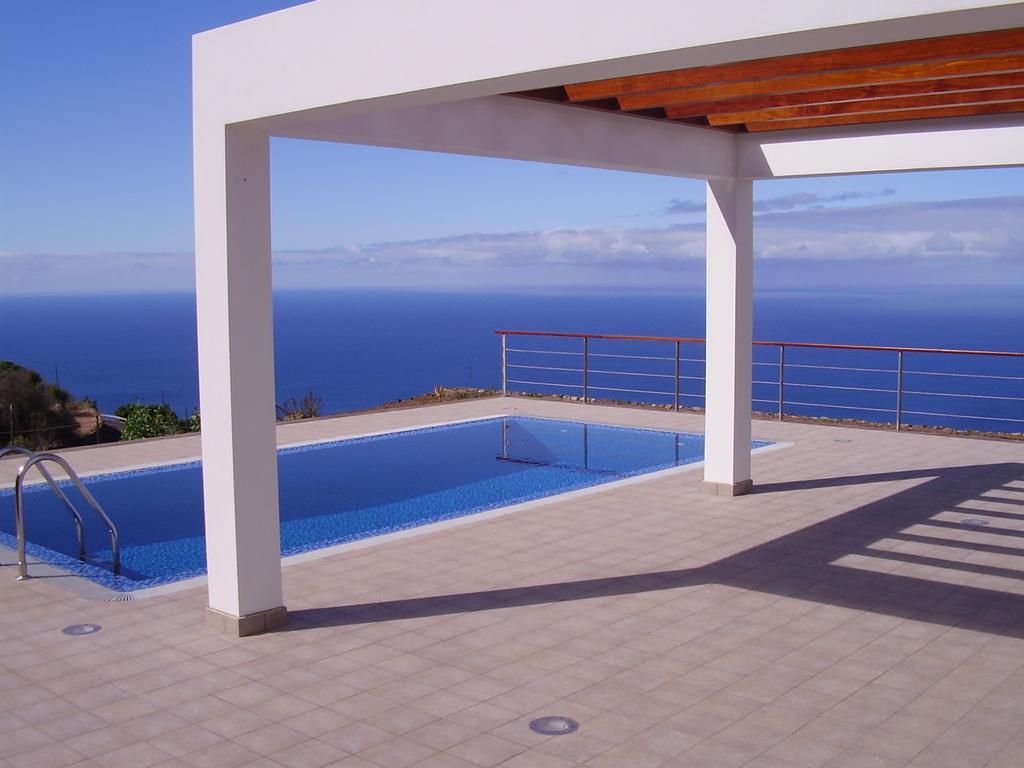 Cristal Villa *
