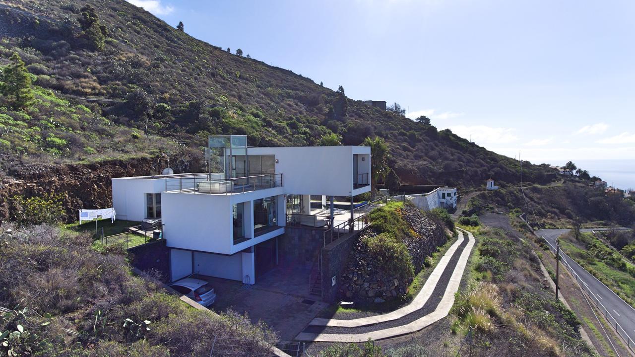 Cristal Villa *