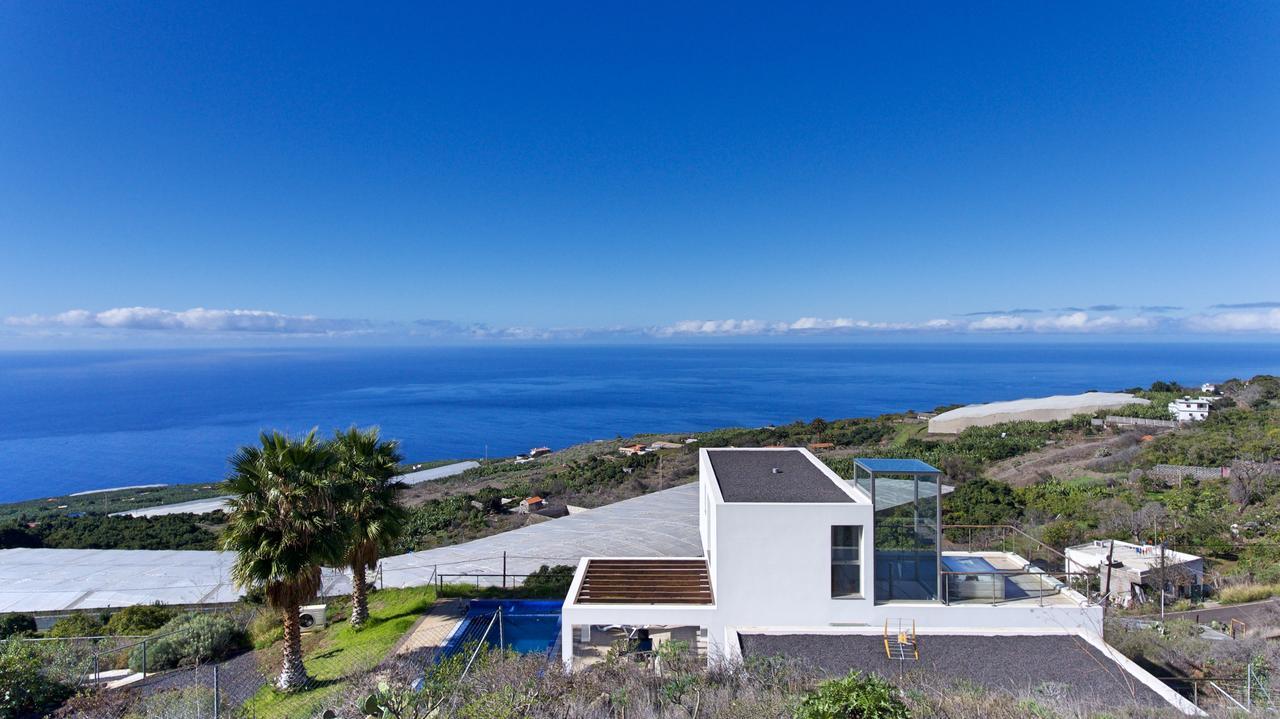 Cristal Villa *